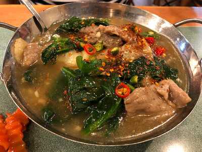 金枕頭泰國餐廳