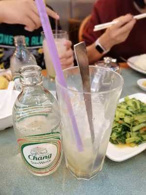 金枕頭泰國餐廳