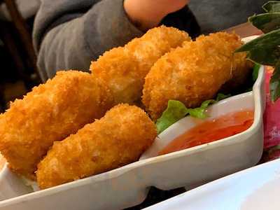 金枕頭泰國餐廳