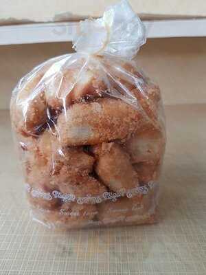 紅車厘麵包西餅 ()