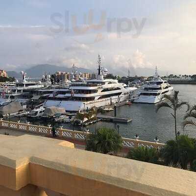 麥當勞 (黃金海岸商場)