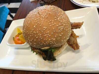 Iberico & Co. 形點一期