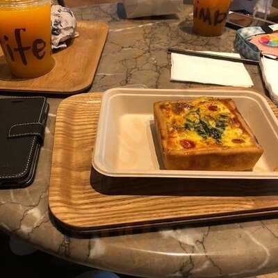 Simplylife Bakery Cafe