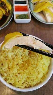 孖寶去骨海南雞