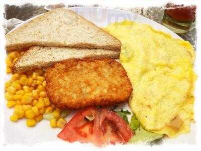 Cafe Two (大角咀)