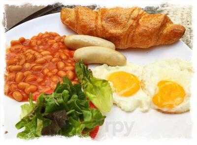 Cafe Two (大角咀)