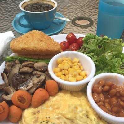 Cafe Two (大角咀)