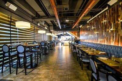 Meeting Point Restaurant & Bar