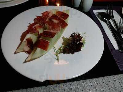 荷曄庭園景餐廳