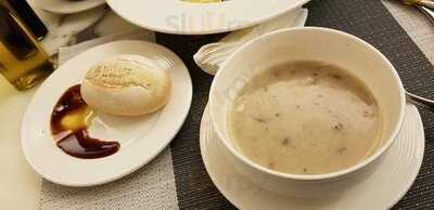 La Terrazza Bar & Grill