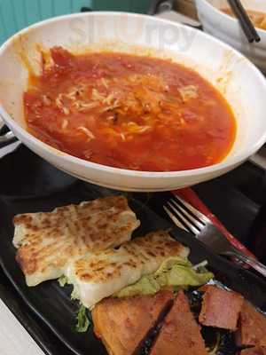 蕃滿門 (九龍灣國際展貿中心)