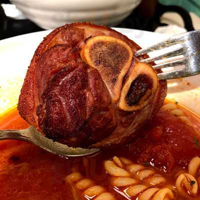 蕃滿門 (九龍灣國際展貿中心)