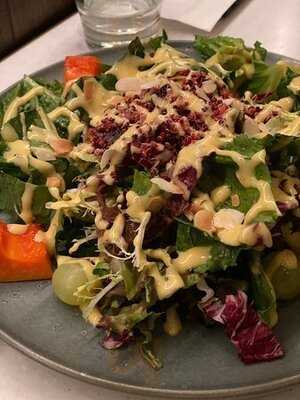 牧羊少年咖啡.茶.酒館