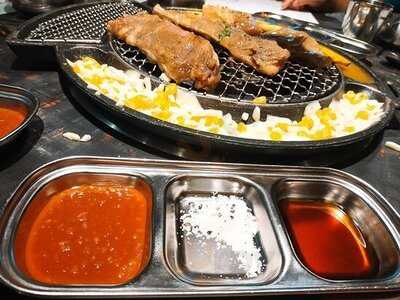 炑八韓烤 (megabox)