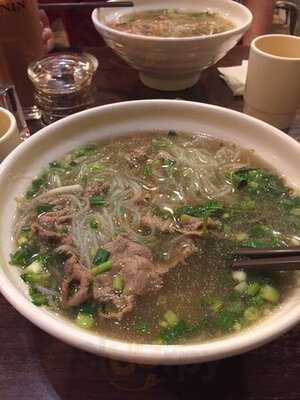 越棧越式湯粉專門店 - 荔枝角