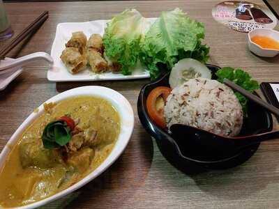 越棧越式湯粉專門店 - 荔枝角