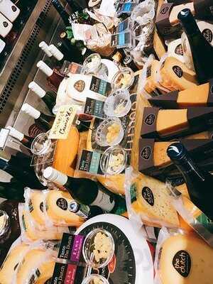The Dutch Cheese & More