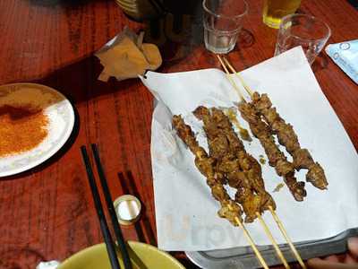 Maroon Café At Silka West Kowloon Hotel