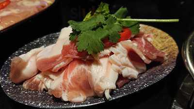 熊亭新和風駅 新興大廈