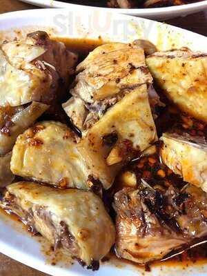 雲南啊老表黑羊湯鍋米線