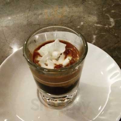 Simplylife Foodplace (冠君大廈)