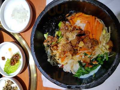 石牆道韓國餐廳