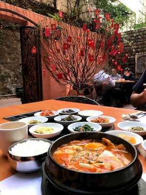 石牆道韓國餐廳