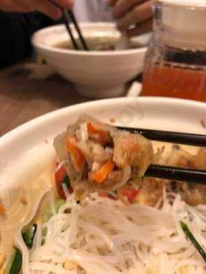 越棧越式湯粉專門店 (淘大商場)