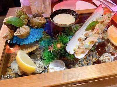 Lava Bar & Restaurant