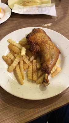 陳權記餐廳小廚