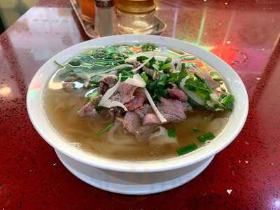 呀爸河河內越南餐厅