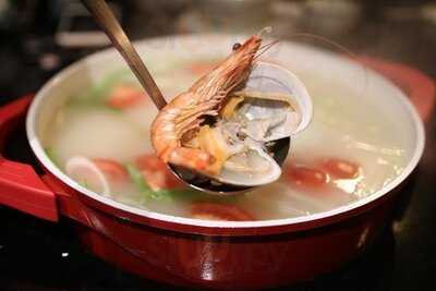 漁火海鮮刺身火鍋