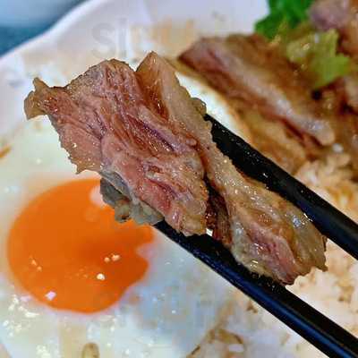 華園牛腩專門店