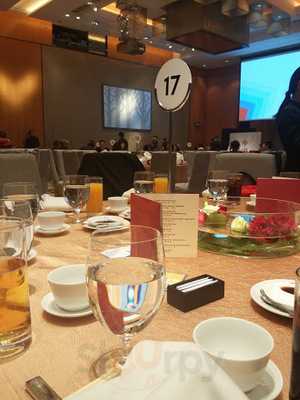 Pool Bar (香港沙田萬怡酒店)