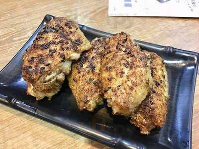 譚仔雲南米線 (謝斐道)