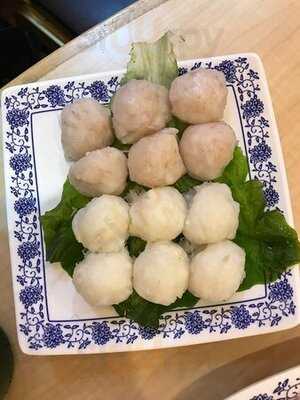 肥牛火鍋海鮮酒家