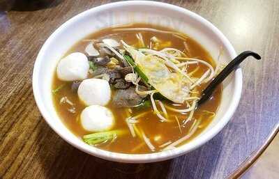 裕一品四川雲南米線