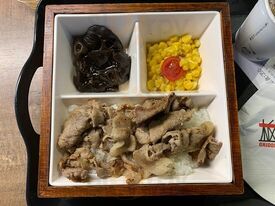 板上 (九龍灣國際展貿)