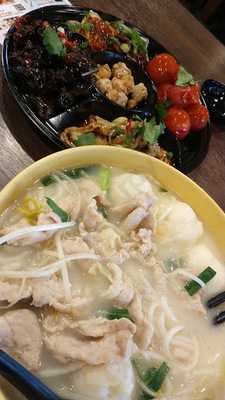 譚仔雲南米線 (愛和樓)