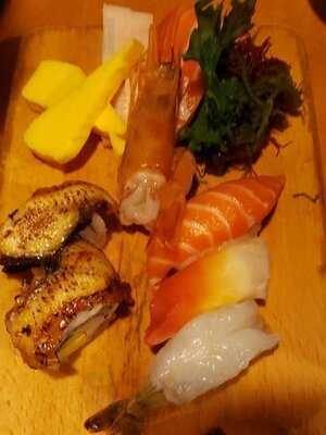 鸣门鱼市场居酒屋 (荃湾)