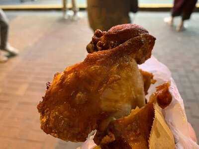 龙津美食 (湾仔)