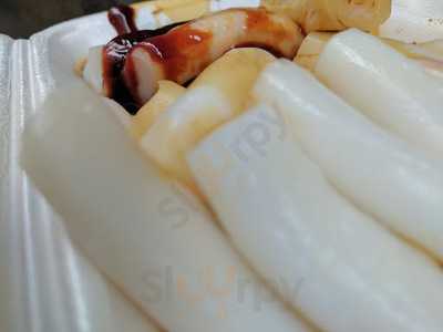 龙津美食 (湾仔)