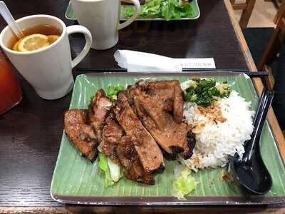 大叻越南牛肉粉餐廳 (鰂魚涌)