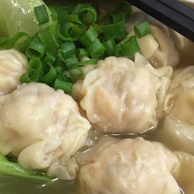 至尊雲吞面雞煲