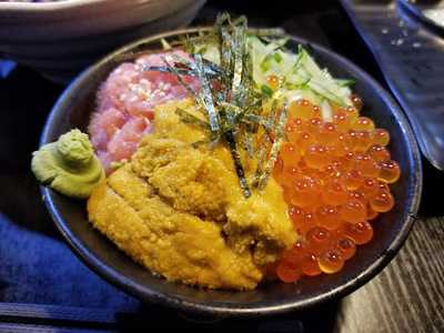 秋月居 (牛頭角)