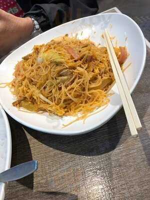 澳門三盞燈食坊 (天水圍)