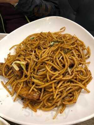 澳門三盞燈食坊 (天水圍)