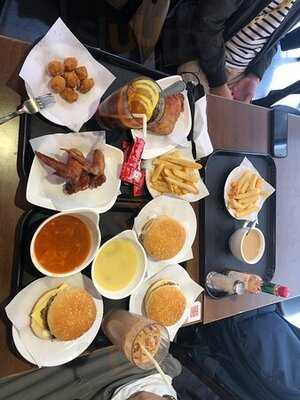 時新漢堡包 (紅磡)