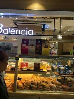 Balencia Bakery & Cafe (v City)