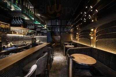 Bisque | Lobster & Champagne